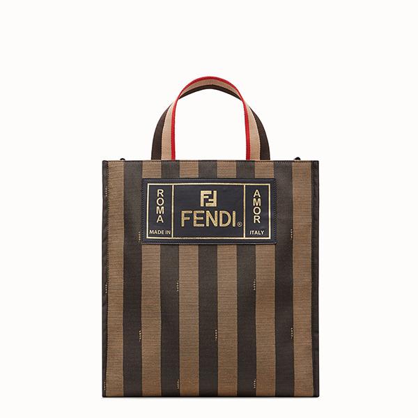 FENDI ロゴ　トートバッグ100929